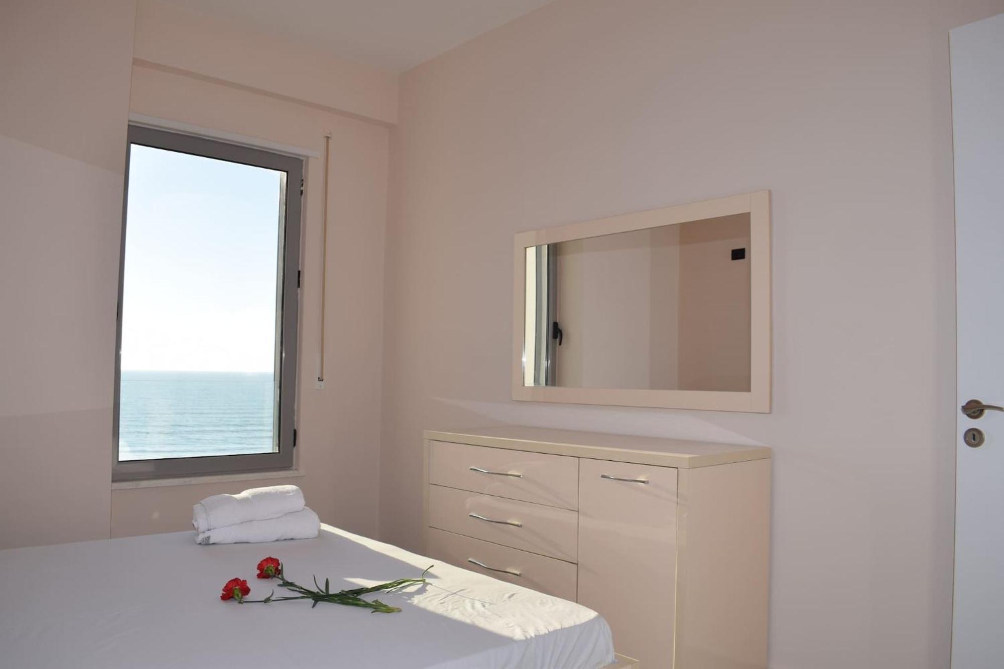 Brisa Del Mar Apartments ドゥラス エクステリア 写真