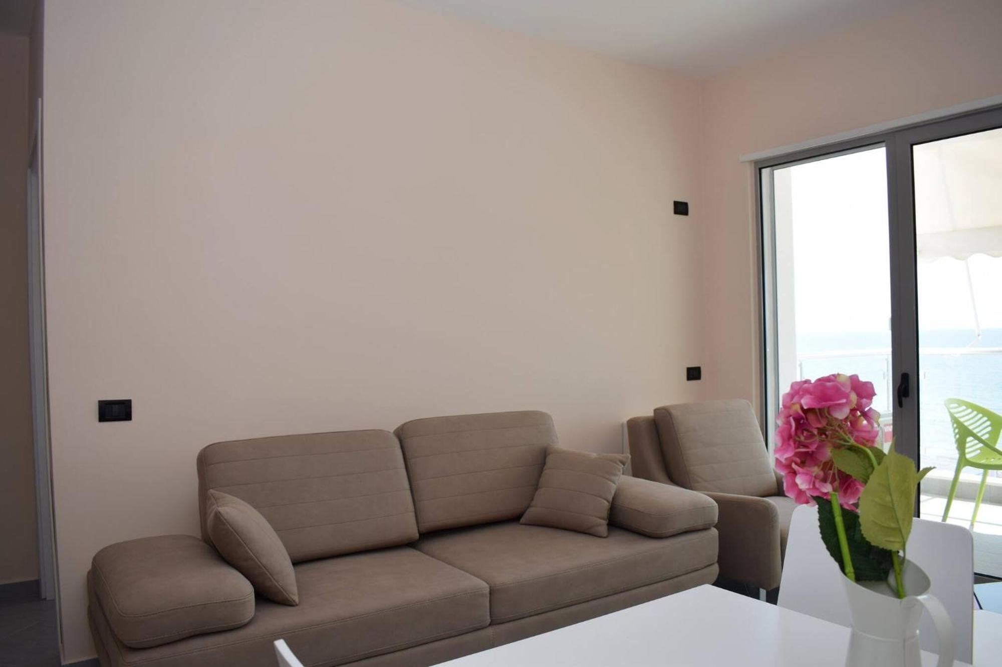 Brisa Del Mar Apartments ドゥラス エクステリア 写真